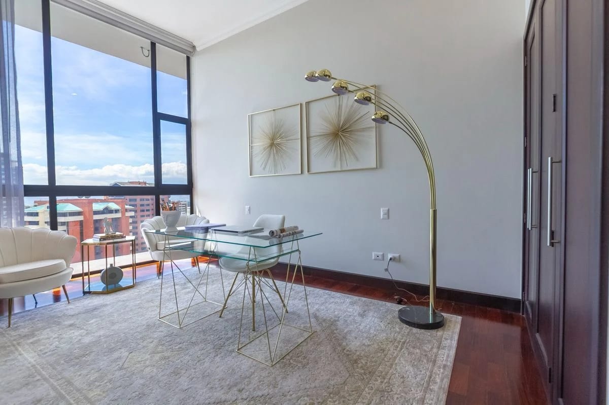 Vive en las alturas LPH Espectacular Zona 14 — Apartamento en Venta en Zona 14, Guatemala, Ciudad — foto 11 de 16