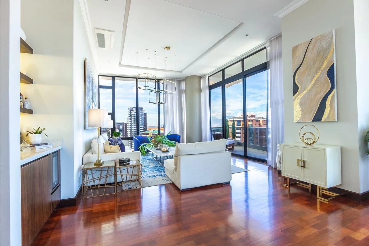 Vive en las alturas LPH Espectacular Zona 14 — Apartamento en Venta en Zona 14, Guatemala, Ciudad — foto 5 de 16