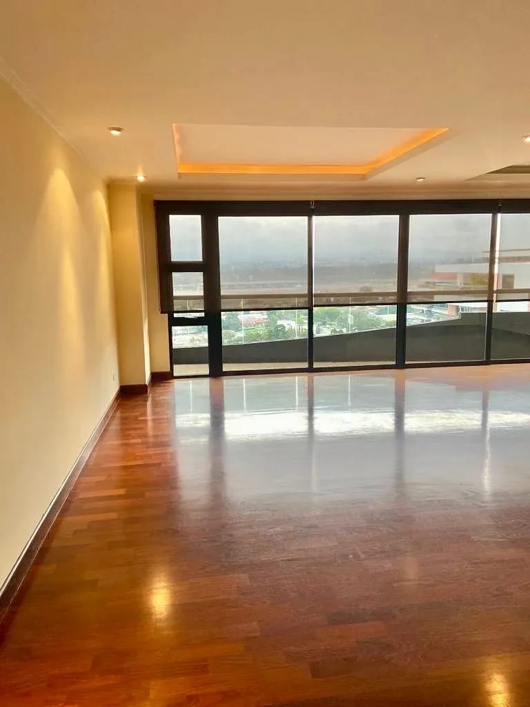 Espectacular Apartamento en Alquiler con Linda Vista Zona 14 — Apartamento en Alquiler en Zona 14, Guatemala, Ciudad — foto 3 de 8