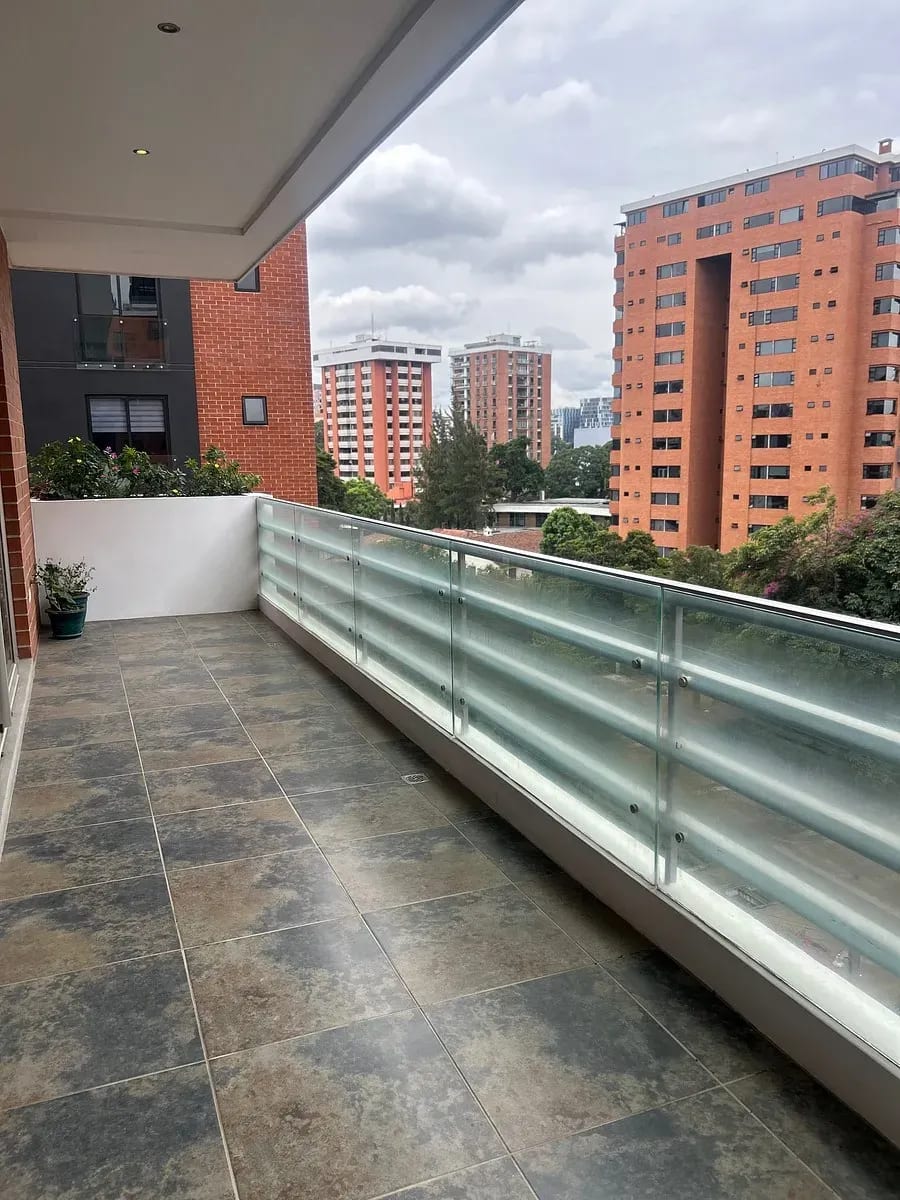 Alquiler Apartamento Edificio Aria Zona 10 — Apartamento en Alquiler en Aria, Zona 10, Guatemala, Ciudad — foto 1 de 12