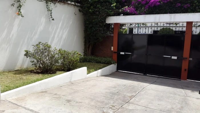 Alquiler de casa para oficina en Oakland zona 10 — Oficina en Alquiler en Zona 10, Guatemala, Ciudad — foto 2 de 10