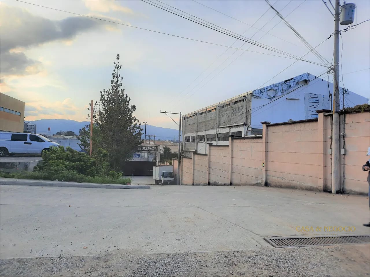 Ofibodega de 200mt + 50mt de Oficina en el Naranjo — Bodega / Ofibodega en Alquiler en Altura San Nicolás, Zona 4 Mixco, Guatemala, Ciudad — foto 6 de 7