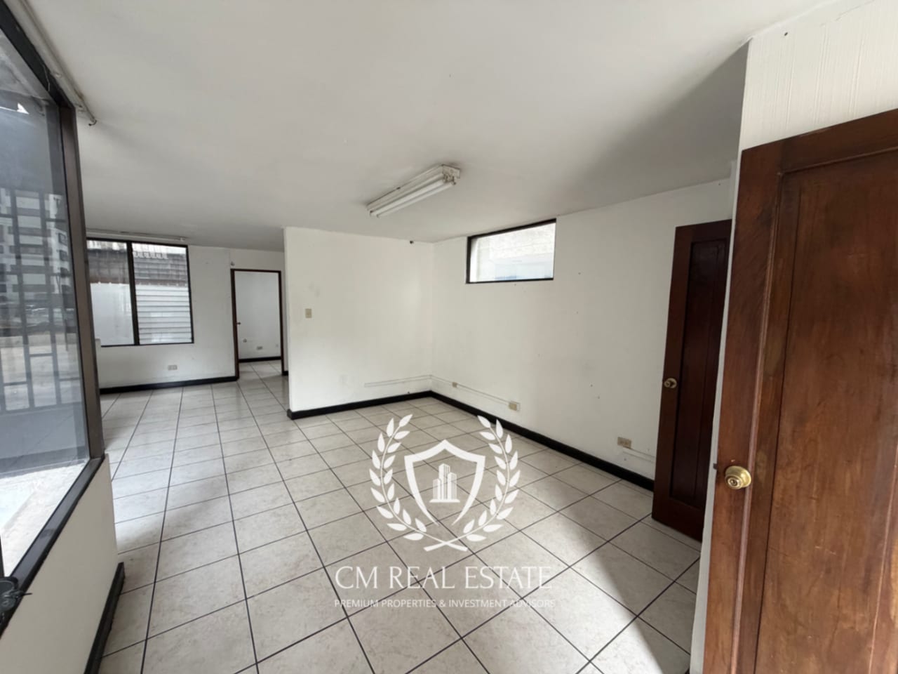 Edificio en venta zona 9 | Ciudad de Guatemala. — Edificio en Venta en Zona 9, Guatemala, Ciudad — foto 9 de 14