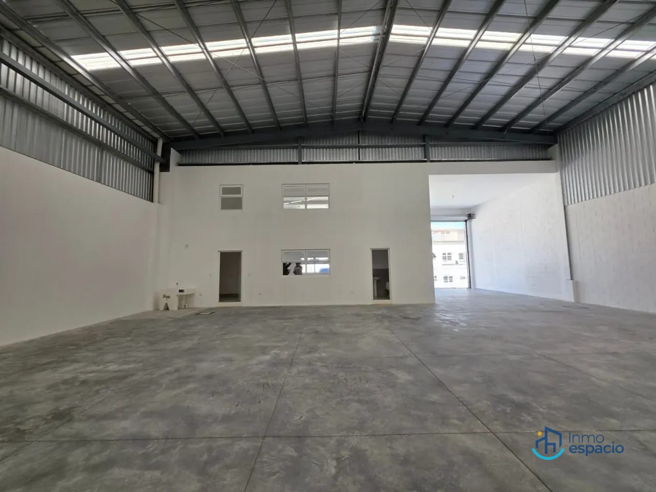 Bodega en renta ubicada en Las Tunas, El Naranjo — Bodega / Ofibodega en Alquiler en encinos del naranjo, Zona 4 Mixco, Guatemala, Ciudad — foto 7 de 17