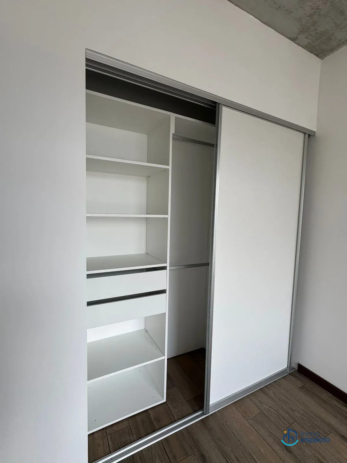 🏢 Apartamento en Alquiler – Zona 4 — Apartamento en Alquiler en Zona 4, Guatemala, Ciudad — foto 16 de 17