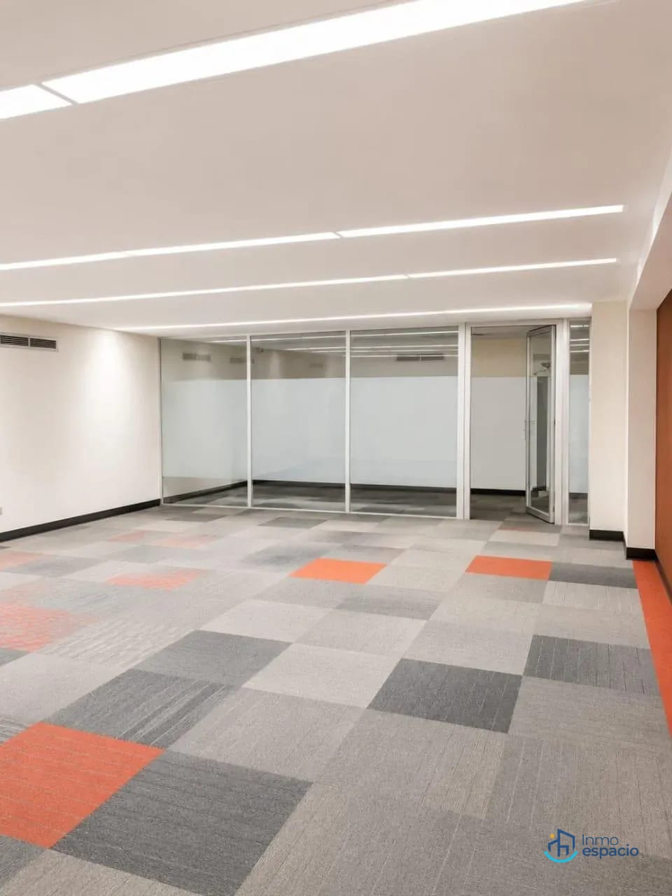 🏢 Propiedad Comercial en Alquiler – Avenida Reforma, Zona 10 — Local en Alquiler en Zona 10, Guatemala, Ciudad — foto 9 de 17