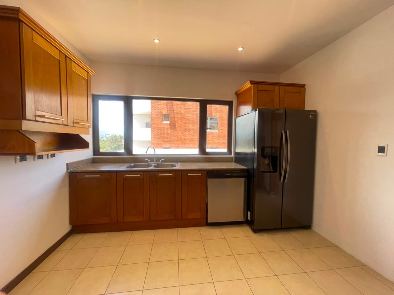 🌅🏡 Apartamento en Zona 15 con amplia terraza y vista panorámica ✨ — Apartamento en Venta en Zona 15, Guatemala, Ciudad — foto 3 de 9
