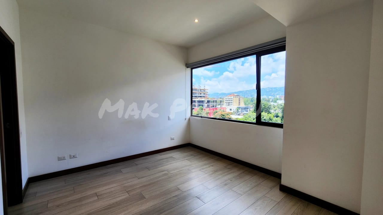 Rento Novus z14 2 hab 2 baños 2 parqueos balcón bodega — Apartamento en Alquiler en Novus, Zona 14, Guatemala, Ciudad — foto 8 de 11