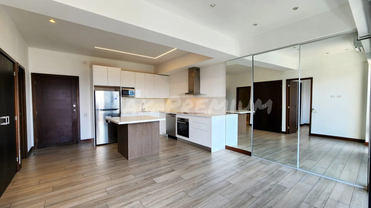 Novus z14 1 hab nivel alto con aire acondicionado y amplio balcón — Apartamento en Alquiler en Novus, Zona 14, Guatemala, Ciudad — foto 2 de 9