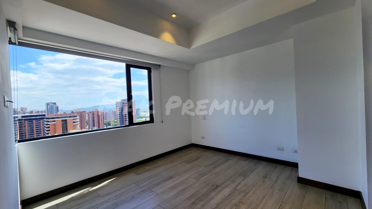 Novus z14 1 hab nivel alto con aire acondicionado y amplio balcón — Apartamento en Alquiler en Novus, Zona 14, Guatemala, Ciudad — foto 4 de 9