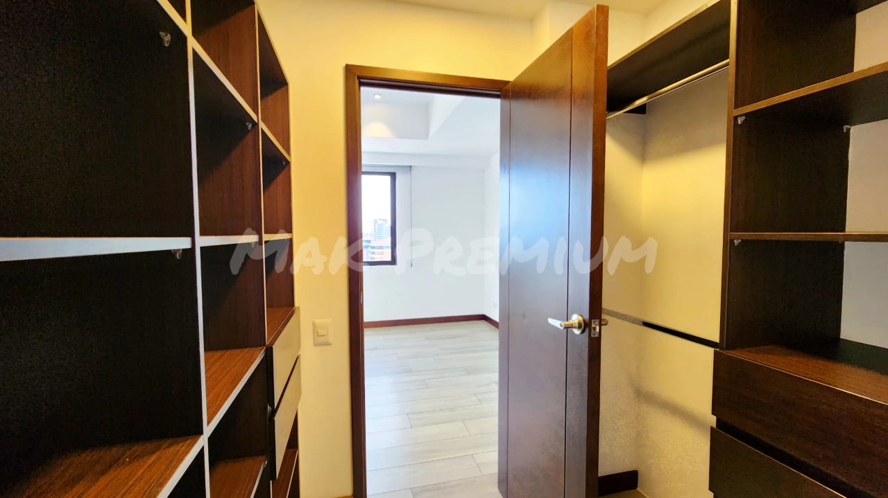 Novus z14 1 hab nivel alto con aire acondicionado y amplio balcón — Apartamento en Alquiler en Novus, Zona 14, Guatemala, Ciudad — foto 7 de 9