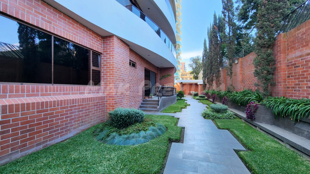 Penthouse San Patricio 2 VENTA Z14 — Apartamento en Venta en San Patricio 2, Zona 14, Guatemala, Ciudad — foto 14 de 15