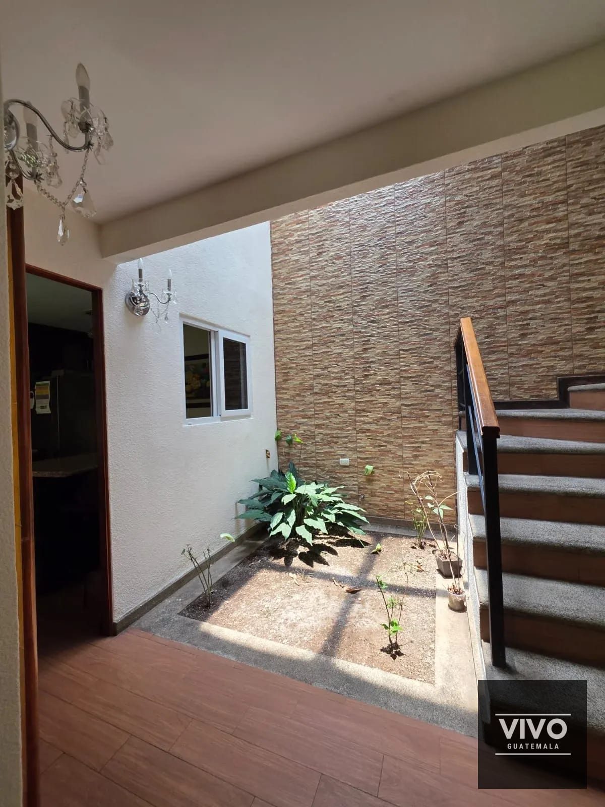 Se renta casa amoblada – Bosques de Arrazola, CAES Km 18.5 — Casa en Alquiler en Bosques de Arrazola, Carretera a El Salvador, Guatemala, Ciudad — foto 6 de 17
