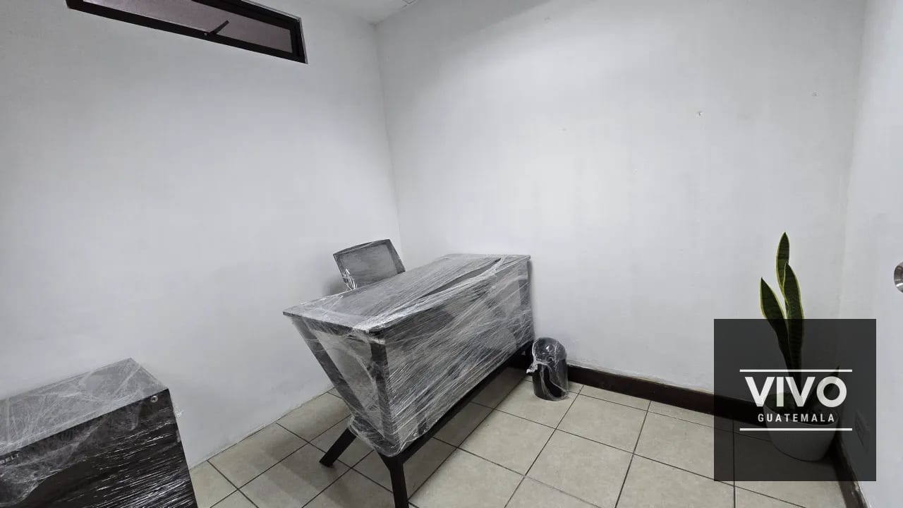 Se renta oficina privada en Torre Profesional, Zona 4 — Oficina en Alquiler en Gran Centro Comercial Zona 4, Zona 4, Guatemala, Ciudad — foto 3 de 8