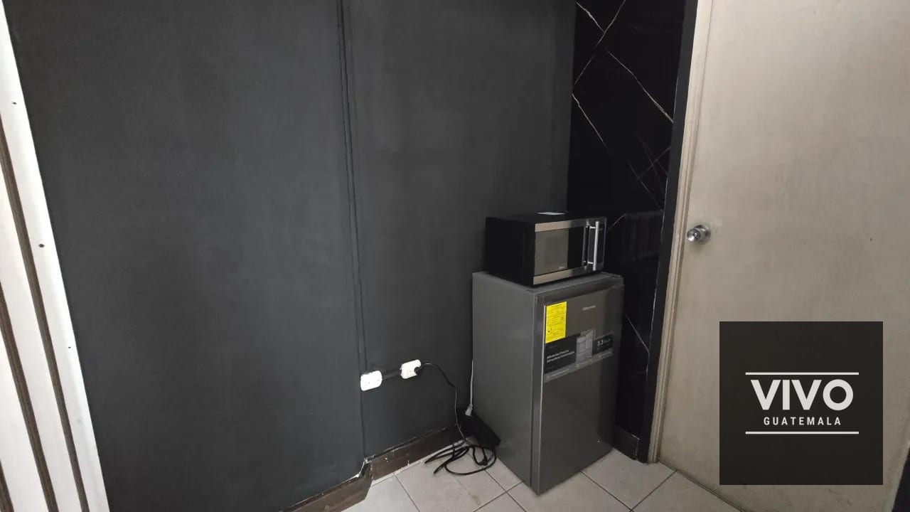 Se renta oficina privada en Torre Profesional, Zona 4 — Oficina en Alquiler en Gran Centro Comercial Zona 4, Zona 4, Guatemala, Ciudad — foto 6 de 8