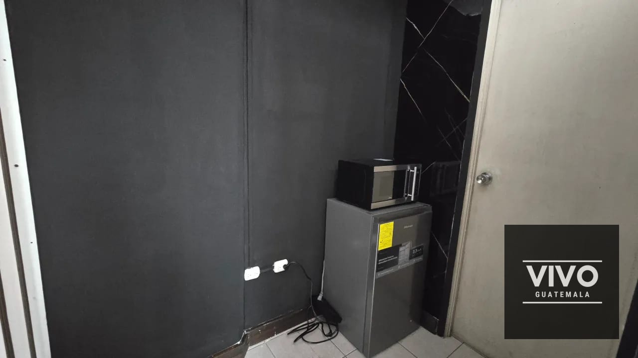 Se renta oficina privada en Torre Profesional, Zona 4 — Oficina en Alquiler en Gran Centro Comercial Zona 4, Zona 4, Guatemala, Ciudad — foto 7 de 9