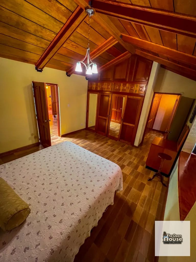 Casa en Venta en Villas del Pinar, Zona 8 de Mixco — Casa en Venta en Zona 8 Mixco, Guatemala, Ciudad — foto 15 de 17