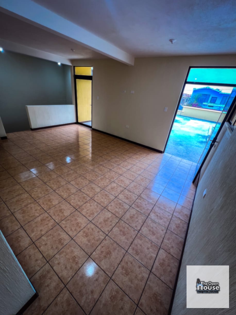 Casa en Venta en Condominio Pinares de San Cristóbal — Casa en Venta en Pinares de San Cristobal, Zona 8 Mixco, Guatemala, Ciudad — foto 5 de 16