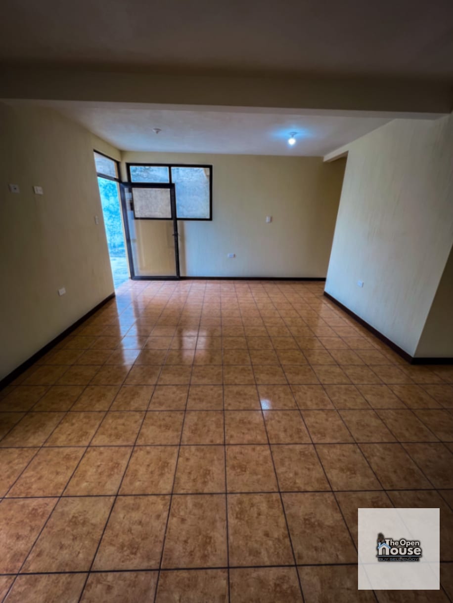 Casa en Venta en Condominio Pinares de San Cristóbal — Casa en Venta en Pinares de San Cristobal, Zona 8 Mixco, Guatemala, Ciudad — foto 12 de 16