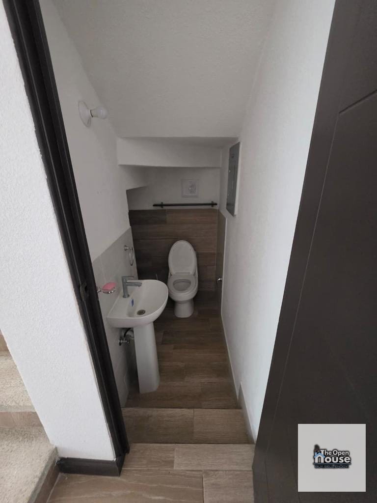 Casa en renta 6E Villamena Almería en San José Pinula — Casa en Alquiler en Condado Florenza, San José Pinula, Guatemala, Ciudad — foto 8 de 10