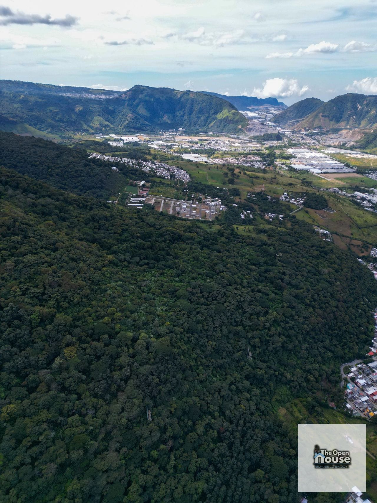 20.57 Manzanas Con Vista Al Lago En Venta En Amatitlan — Terreno en Venta en Amatitlán, Guatemala, Ciudad — foto 22 de 68