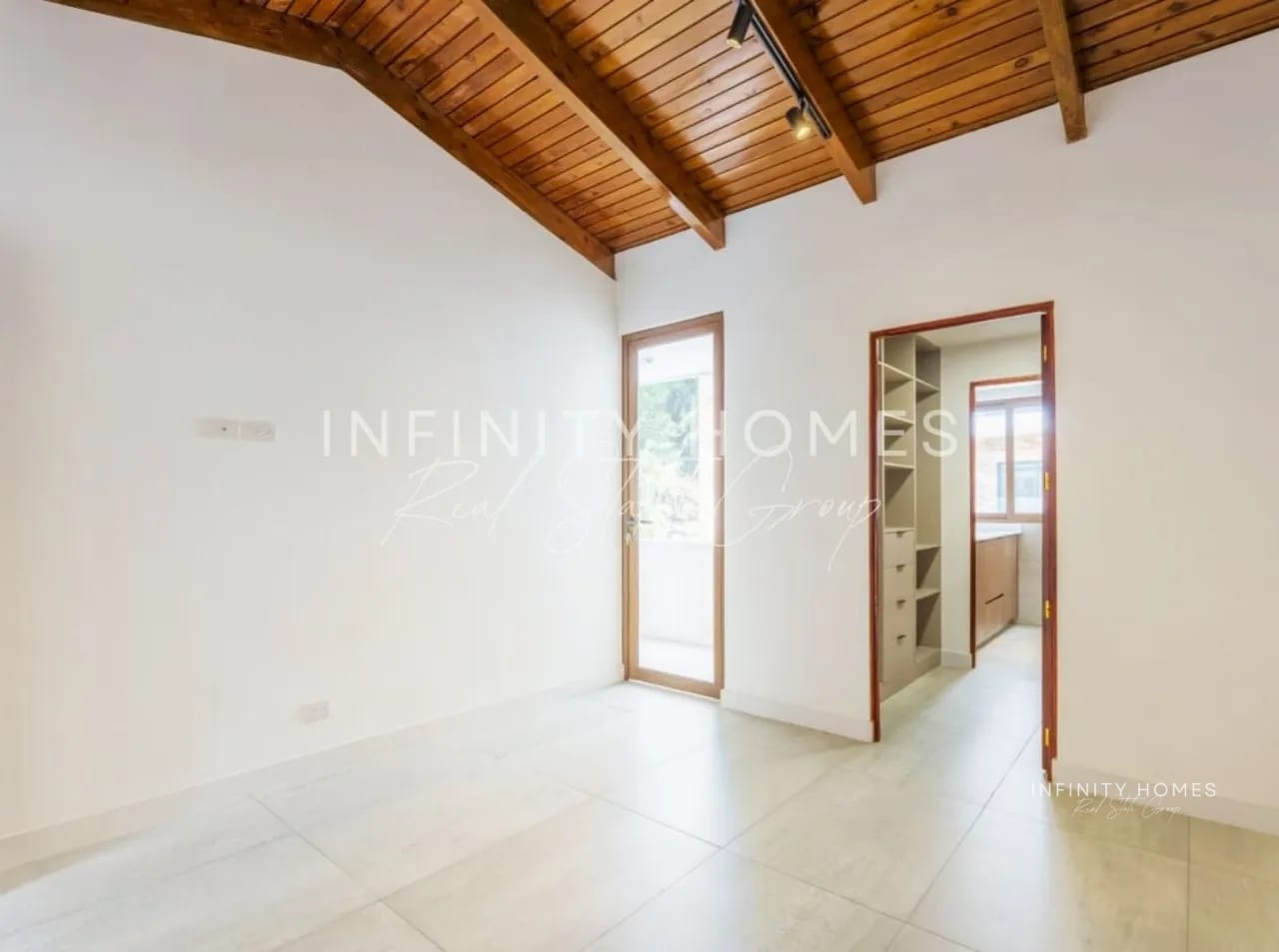 Casa en Venta Zona 10, Ciudad de Guatemala — Casa en Venta en Zona 10, Guatemala, Ciudad — foto 3 de 6