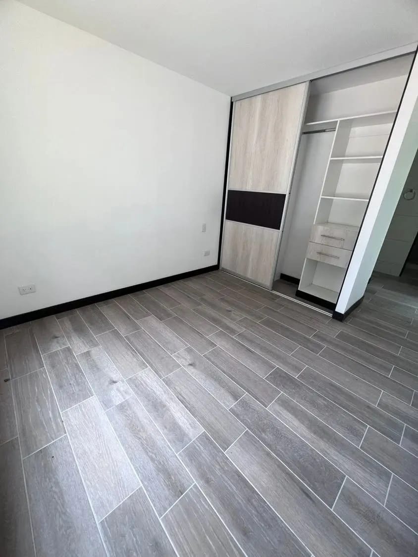 Cañadas de Choacorral Zona 4, San Lucas Sacatepéquez, Vendo Bonito Apartamento, Ubicado en el Primer Nivel — Apartamento en Venta en San Lucas Sacatepéquez, Sacatepéquez — foto 6 de 8