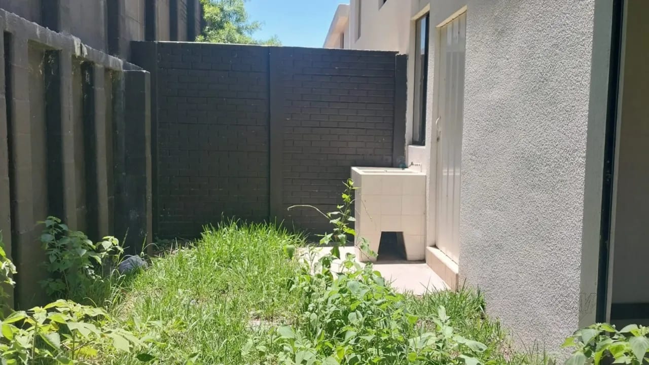 Condominio las Azaleas Planes de Bárcenas, Villa Nueva. Vendo Bonita Casa. — Casa en Venta en planes de barcenas, Villa Nueva, Guatemala, Ciudad — foto 8 de 17
