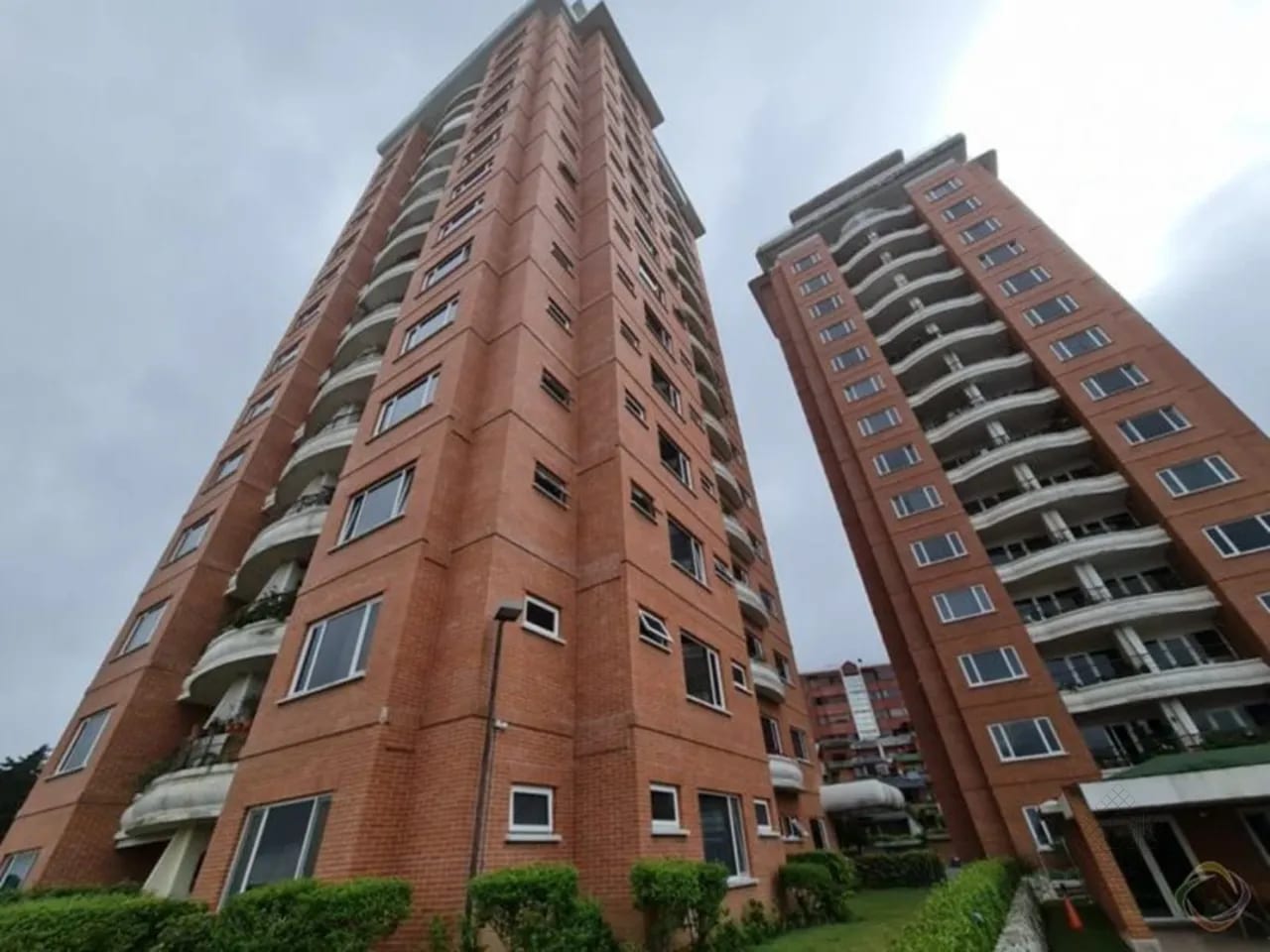 Dificio las Pilas, Santa Catarina Pinula Vendo Bonito Apartamento — Apartamento en Venta en Santa Catarina Pinula, Guatemala, Ciudad — foto 1 de 7