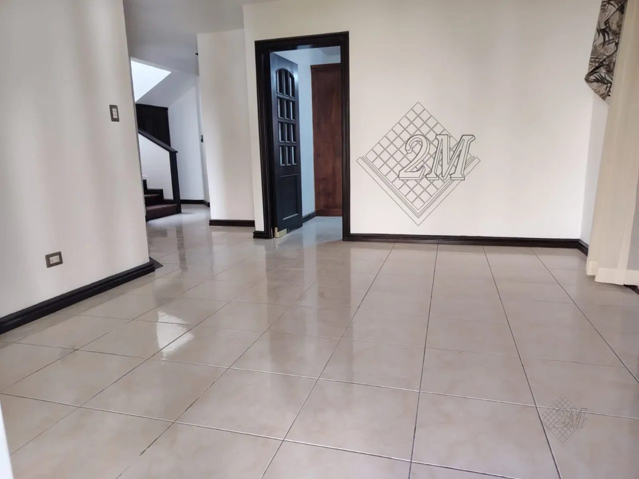 CAES KM 19.4, Villas el Pinar, Atrás de Starbucks, Fraijanes, Casa en Venta — Casa en Venta en Villas del Pinar, Carretera a El Salvador, Guatemala, Ciudad — foto 5 de 14