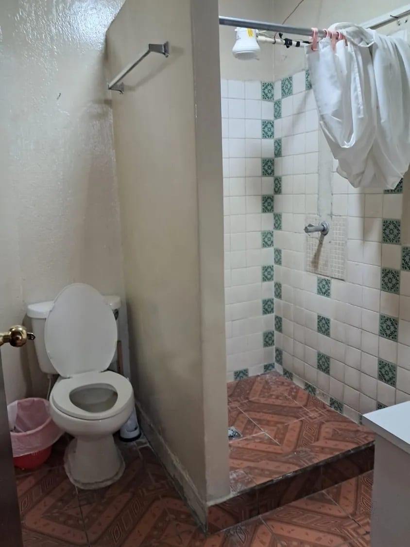 Zona 5, Colonia Abril, Casa Fuera de Garita en Venta — Casa en Venta en Colonia Abril, Zona 5, Guatemala, Ciudad — foto 7 de 8