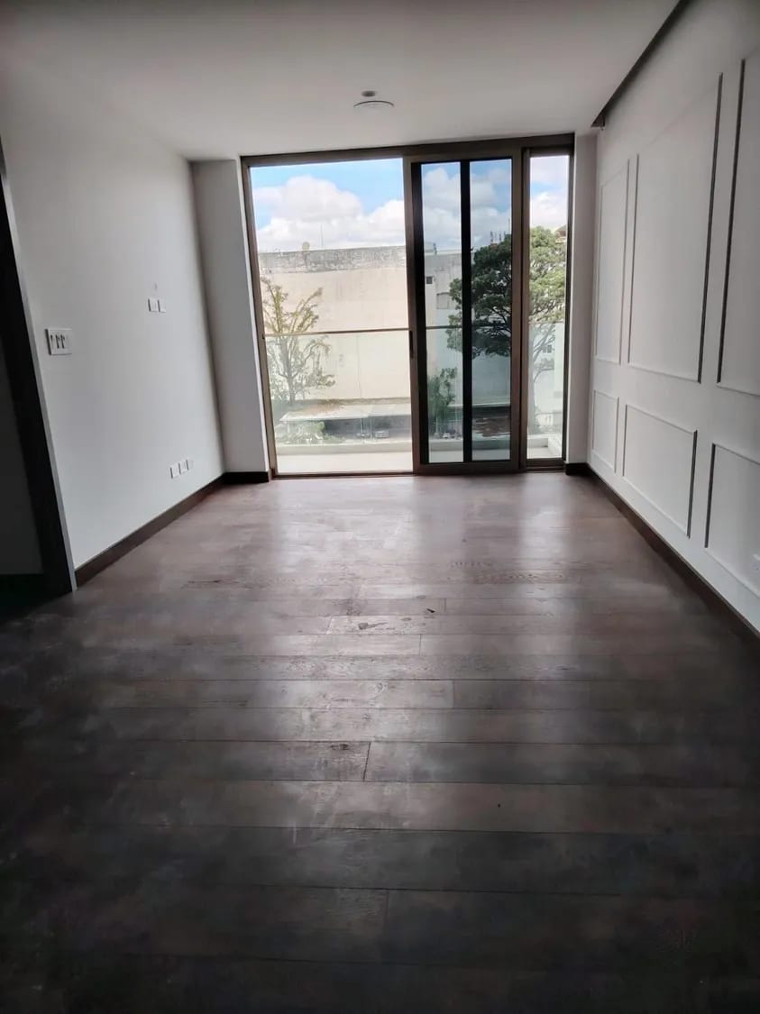 Zona 10, Edificio Atarah, Vendo Bonito Apartamento — Apartamento en Venta en Atarah, Zona 10, Guatemala, Ciudad — foto 5 de 11