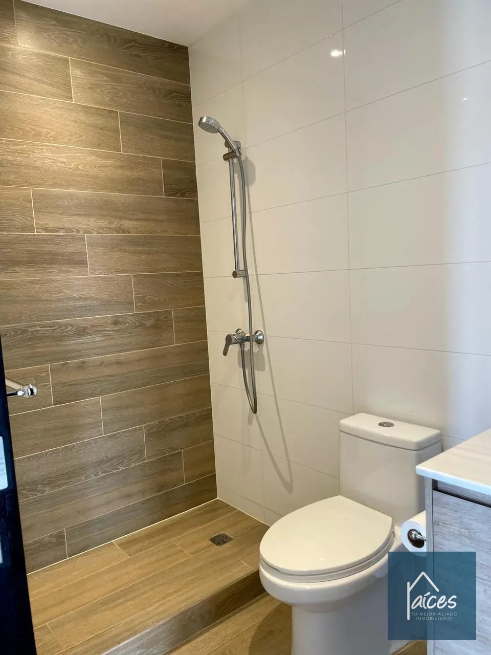 Apartamento en Venta en Edificio Borghetto VH1 en nivel medio bajo *20 — Apartamento en Venta en Borguetto, Zona 15, Guatemala, Ciudad — foto 2 de 14