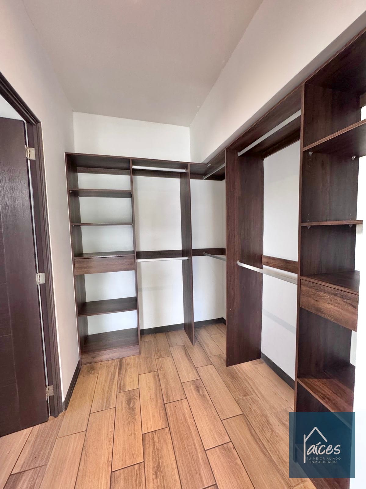Apartamento en Renta TORRE PAMPLONA 1a CALLE Zona 13 (D) — Apartamento en Alquiler en Torre Pamplona 1ra Calle, Zona 13, Guatemala, Ciudad — foto 13 de 14