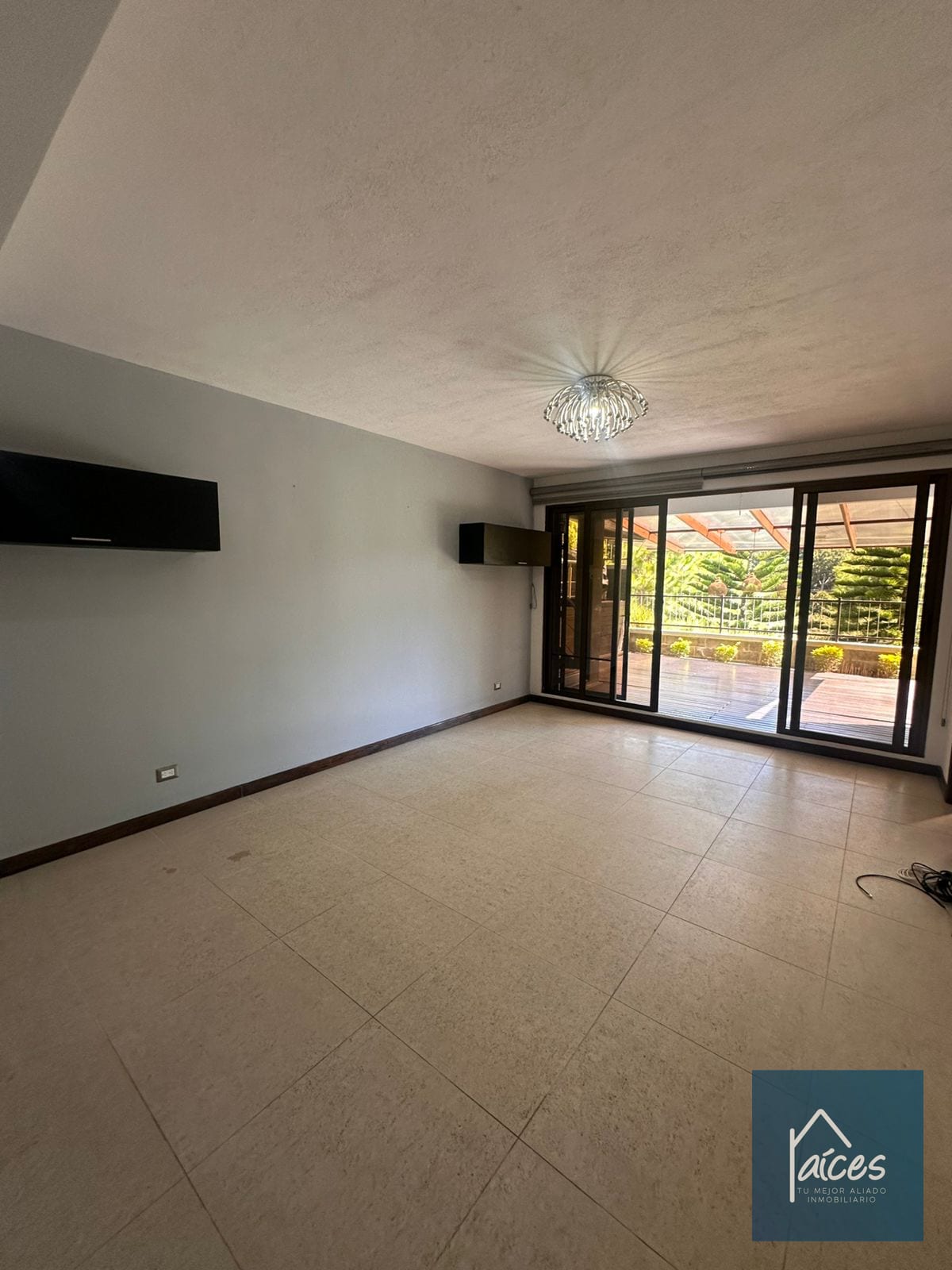 Casa en venta SANTUARIA MUXBAL (*20) — Casa en Venta en Santuaria Muxbal, Muxbal, Guatemala, Ciudad — foto 8 de 15