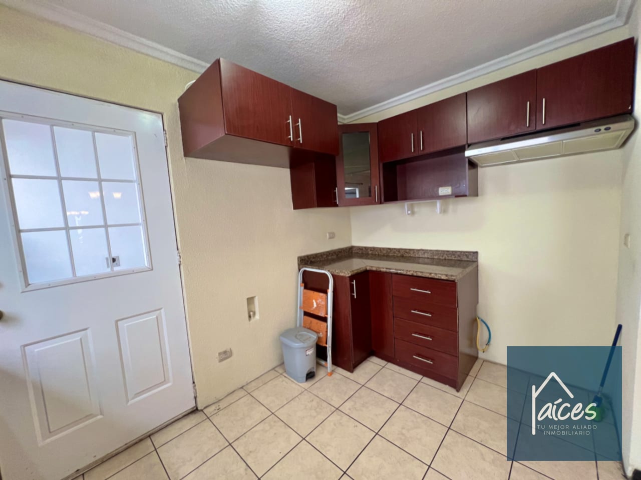 Casa en Venta en HACIENDA DE LAS FLORES, Villa Nueva (D) — Casa en Venta en Villa Nueva, Guatemala, Ciudad — foto 6 de 17
