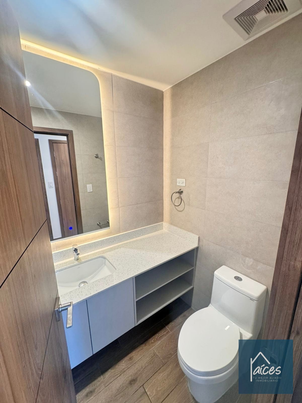 Apartamento en Renta PARQUE 14 Zona 14 (*20) — Apartamento en Alquiler en Parque 14, Zona 14, Guatemala, Ciudad — foto 14 de 15