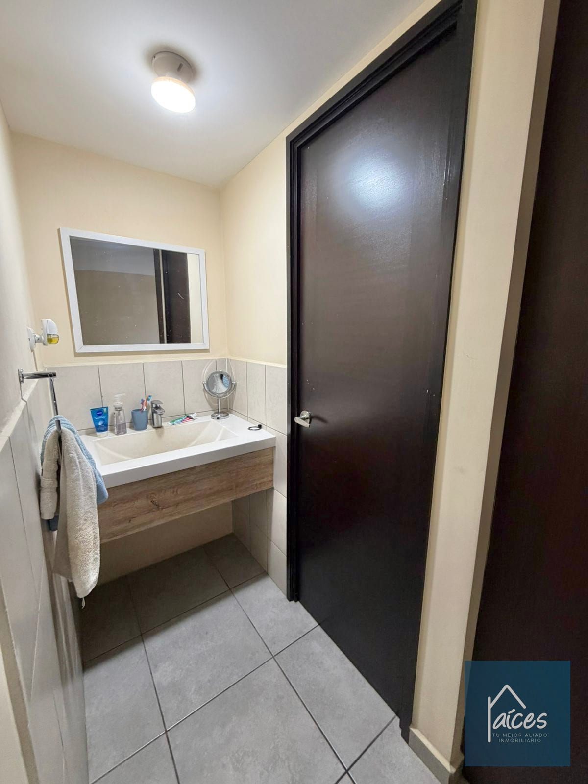 Apartamento Amueblado en renta, MARISCAL UNO UNO Zona 11 (D) — Apartamento en Alquiler en Mariscal Uno Uno, Zona 11, Guatemala, Ciudad — foto 16 de 17