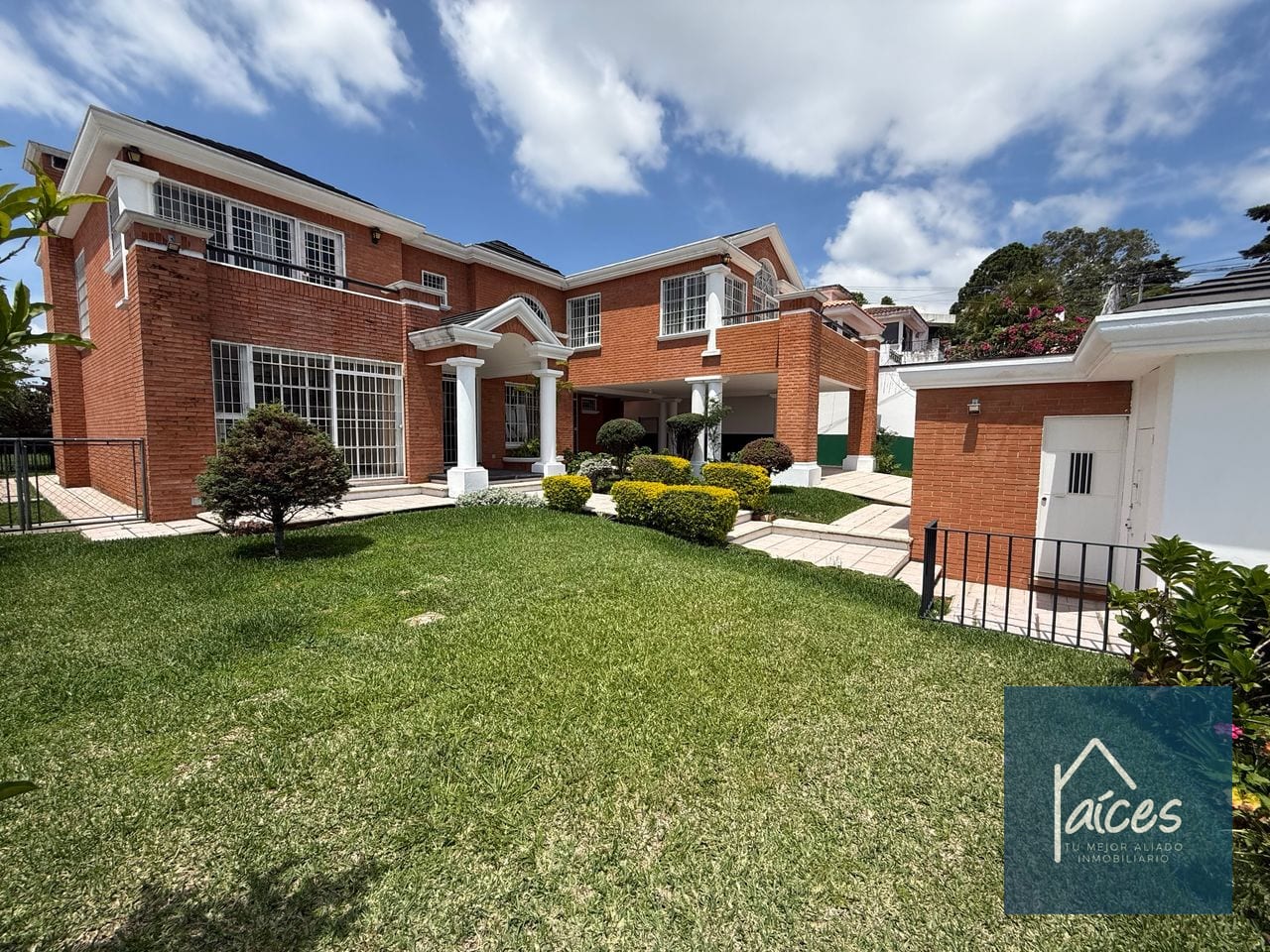 Casa en renta LA MONTAÑA Zona 16 (D) — Casa en Alquiler en La Montaña, Zona 16, Guatemala, Ciudad — foto 1 de 17
