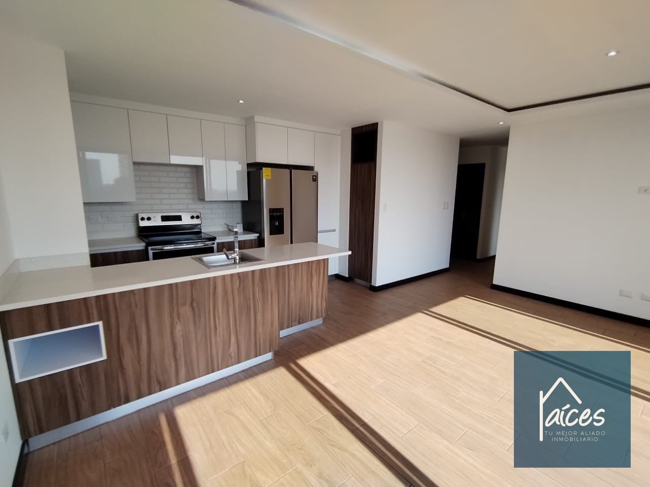 Apartamento en renta TORRE PRAGA Zona 15 (D) — Apartamento en Alquiler en Zona 15, Guatemala, Ciudad — foto 1 de 9