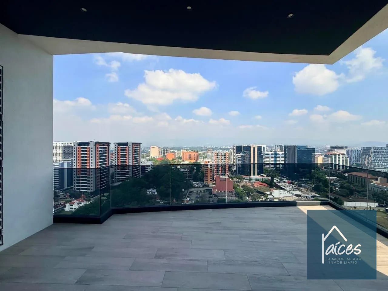 Apartamento En Venta en SANTA SOFIA 7ma avenida zona 10 (*20) — Apartamento en Venta en Santa Sofía 7AV, Zona 10, Guatemala, Ciudad — foto 12 de 16