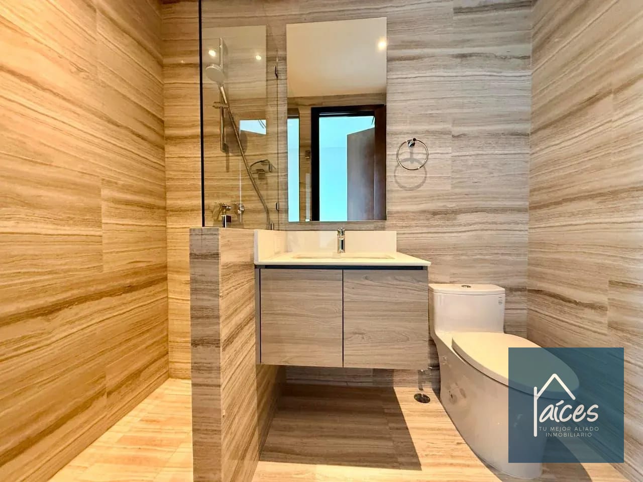 Apartamento En Venta en SANTA SOFIA 7ma avenida zona 10 (*20) — Apartamento en Venta en Santa Sofía 7AV, Zona 10, Guatemala, Ciudad — foto 15 de 16