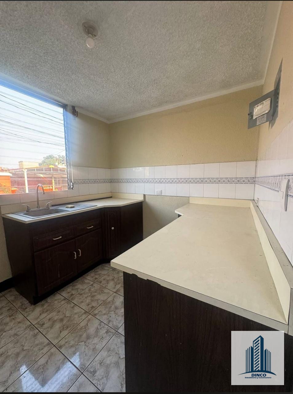 Vendo Casa de Un Nivel en San Cristóbal — Casa en Venta en Zona 8 Mixco, Guatemala, Ciudad — foto 1 de 6