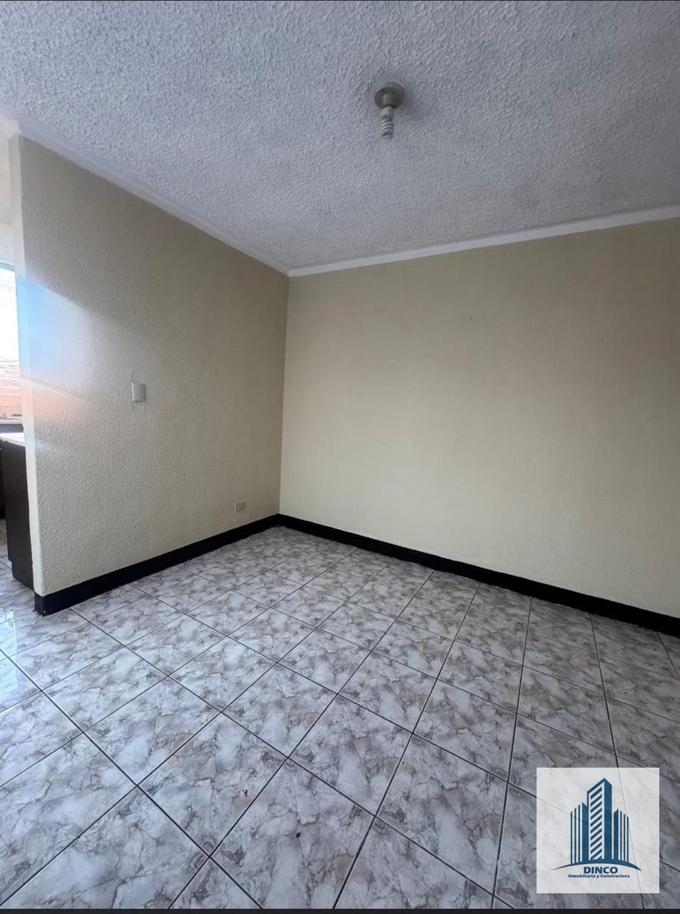 Vendo Casa de Un Nivel en San Cristóbal — Casa en Venta en Zona 8 Mixco, Guatemala, Ciudad — foto 2 de 6