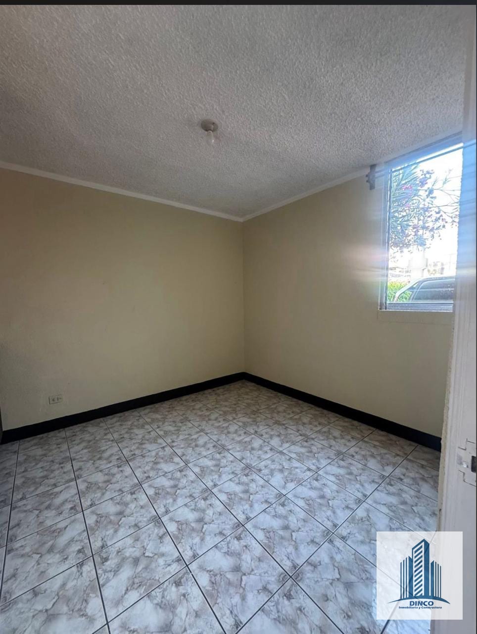 Vendo Casa de Un Nivel en San Cristóbal — Casa en Venta en Zona 8 Mixco, Guatemala, Ciudad — foto 3 de 6
