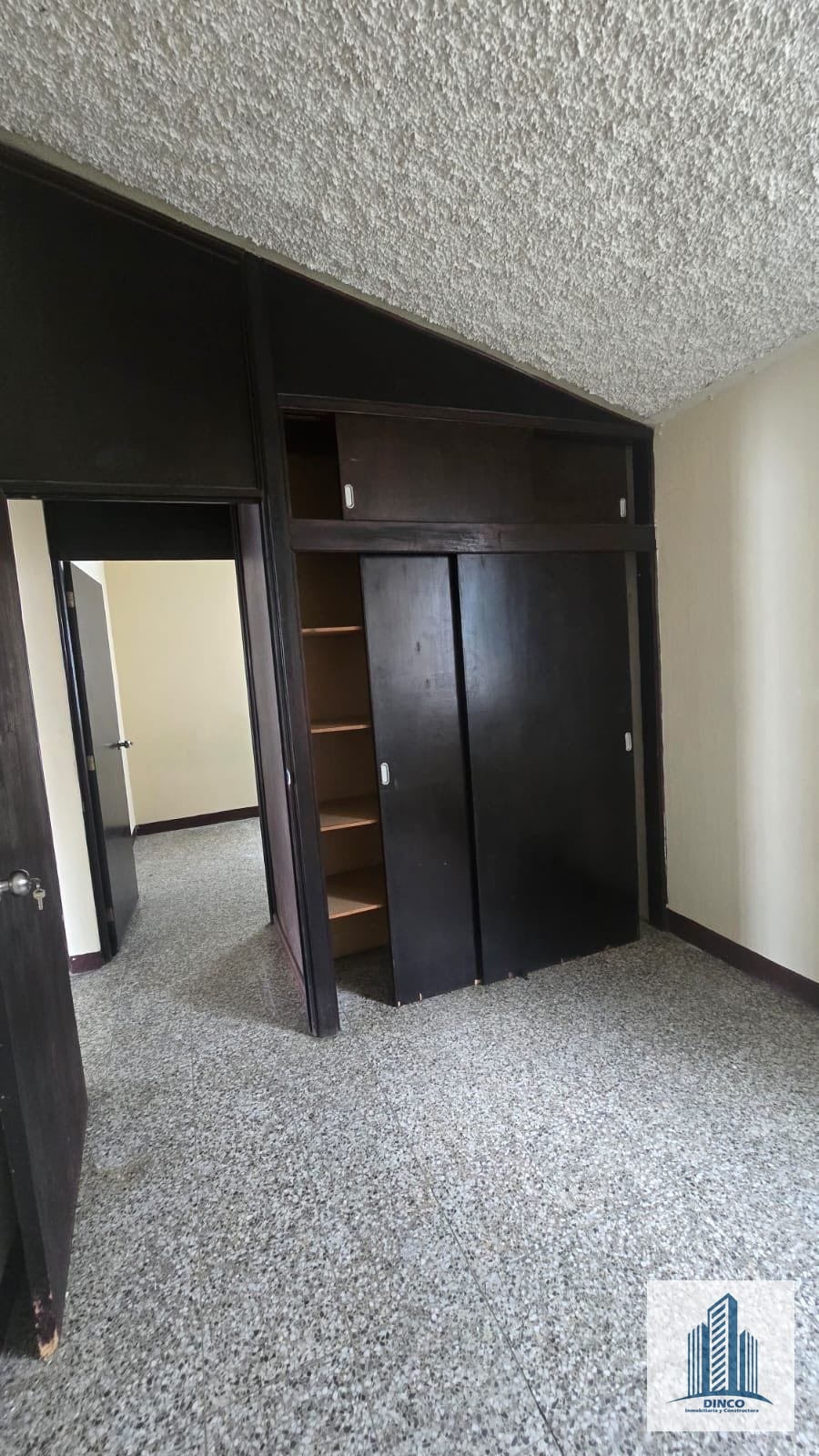 Vendo Casa en Prados de Monte Maria — Casa en Venta en Prados de Monte María, Zona 12, Guatemala, Ciudad — foto 4 de 5