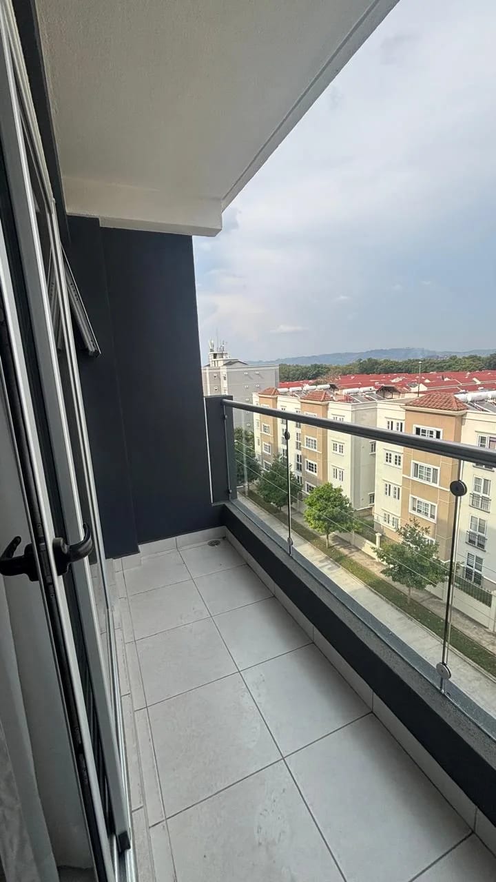 RENTA APARTAMENTO EN SERENA – Condado El Naranjo — Apartamento en Alquiler en Condado Naranjo, Zona 4 Mixco, Guatemala, Ciudad — foto 5 de 11