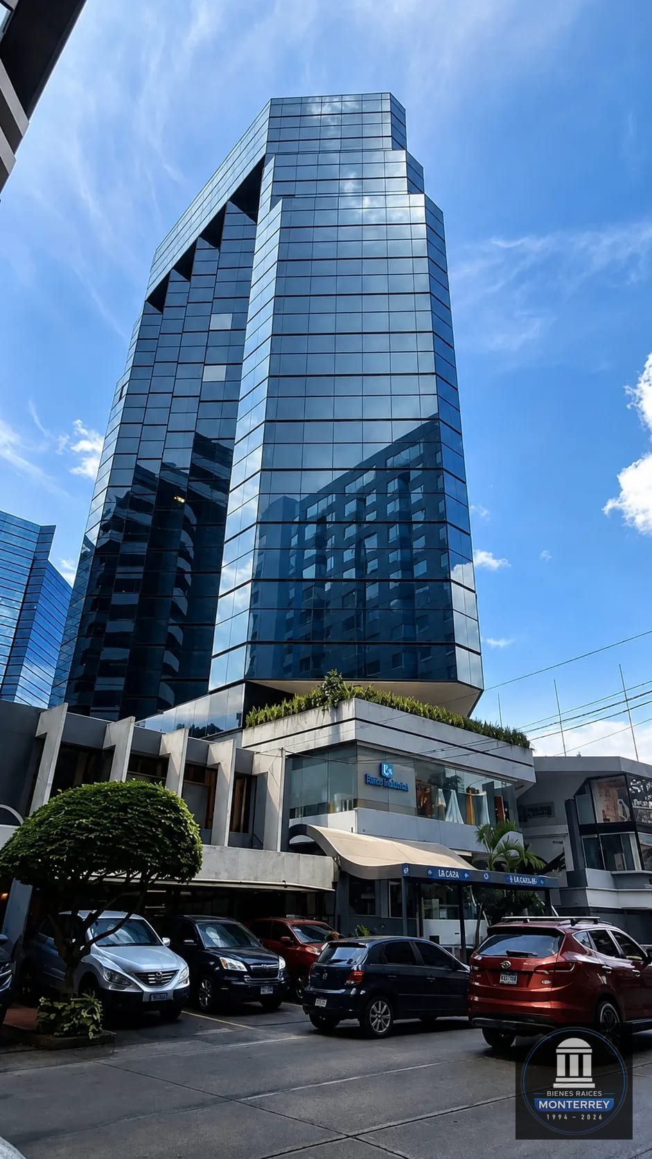 Oficina en Alquiler 86 Metros Cuadrados | Murano Center | Zona 10 — Oficina en Alquiler en Murano Center, Zona 10, Guatemala, Ciudad — foto 2 de 11