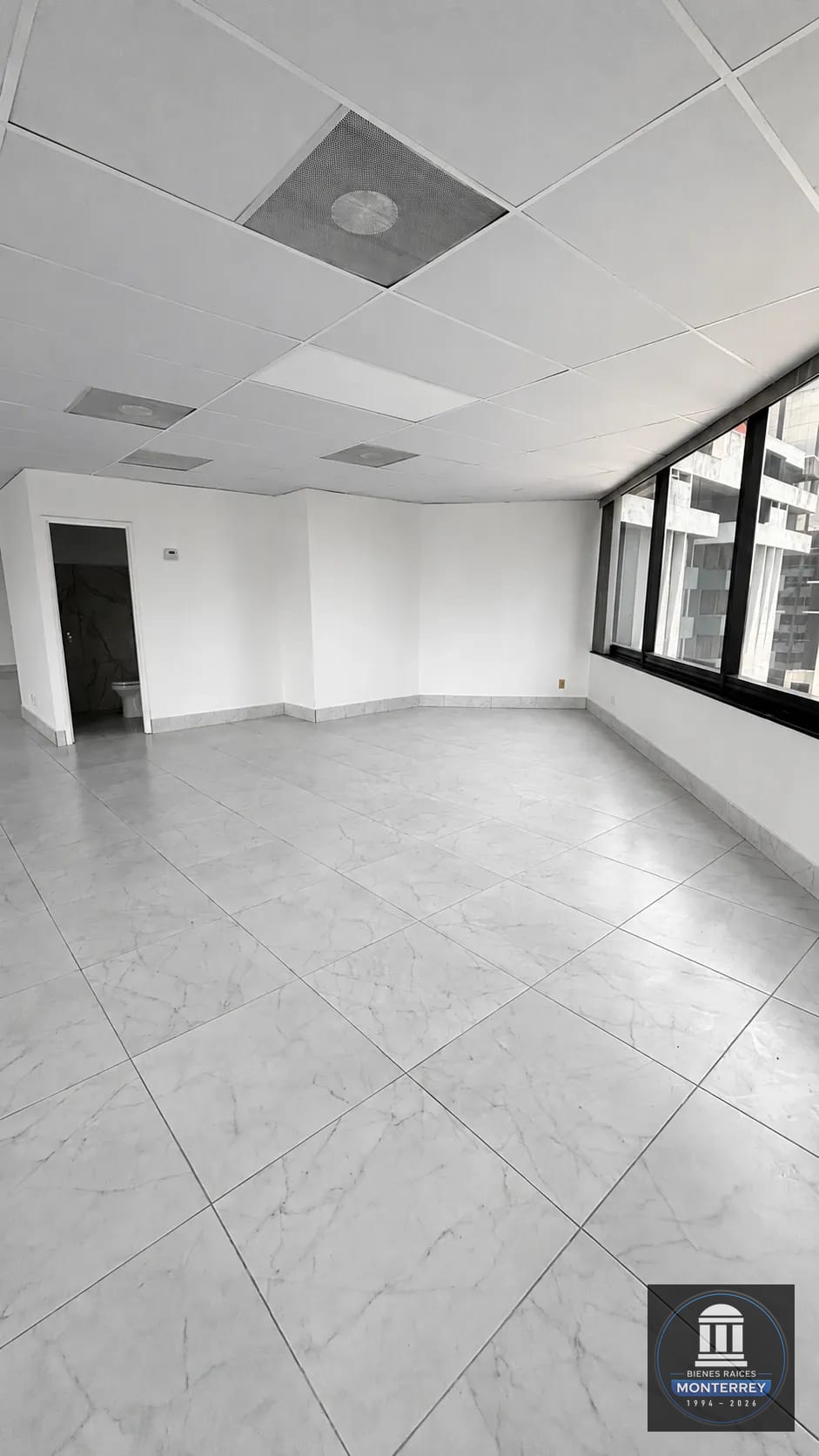 Oficina en Alquiler 185 Metros Cuadrados | Murano Center | Zona 10 — Oficina en Alquiler en Murano Center, Zona 10, Guatemala, Ciudad — foto 13 de 17