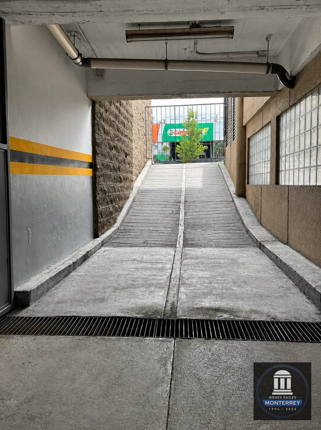 Piso Corporativo en Renta | Nivel 1 | Boulevard los Próceres | Zona 10 — Oficina en Alquiler en Zona 10, Guatemala, Ciudad — foto 4 de 17